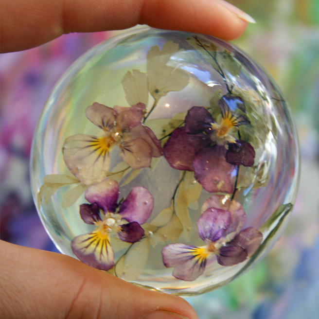 Heartsease Paperweight  - photo Marie Cameron 2012