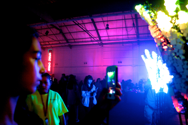 Maker Faire - LED Torchiere - photo Marie Cameron 2015